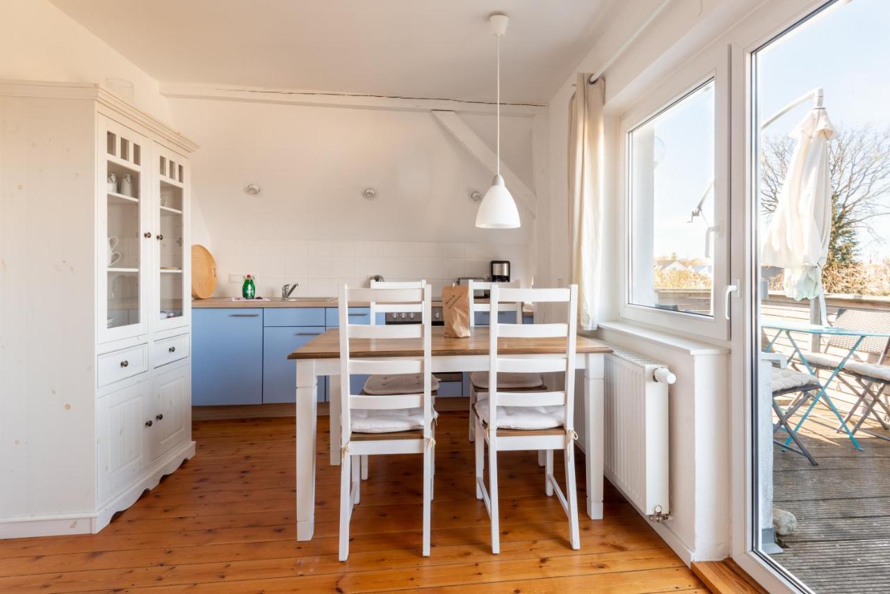 Ferienwohnung Brombeere Mit Grossem Garten Und Balkon Graal-Mueritz Ngoại thất bức ảnh
